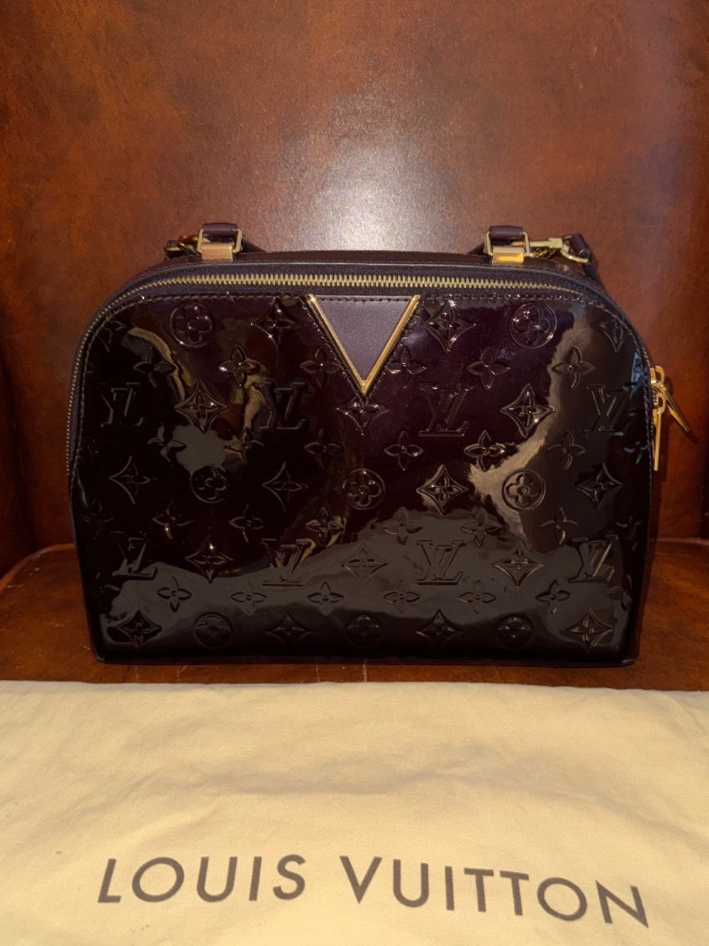 Louis Vuitton Monogram Vernis Melrose Bag in Amarante - Picture 1 of 16